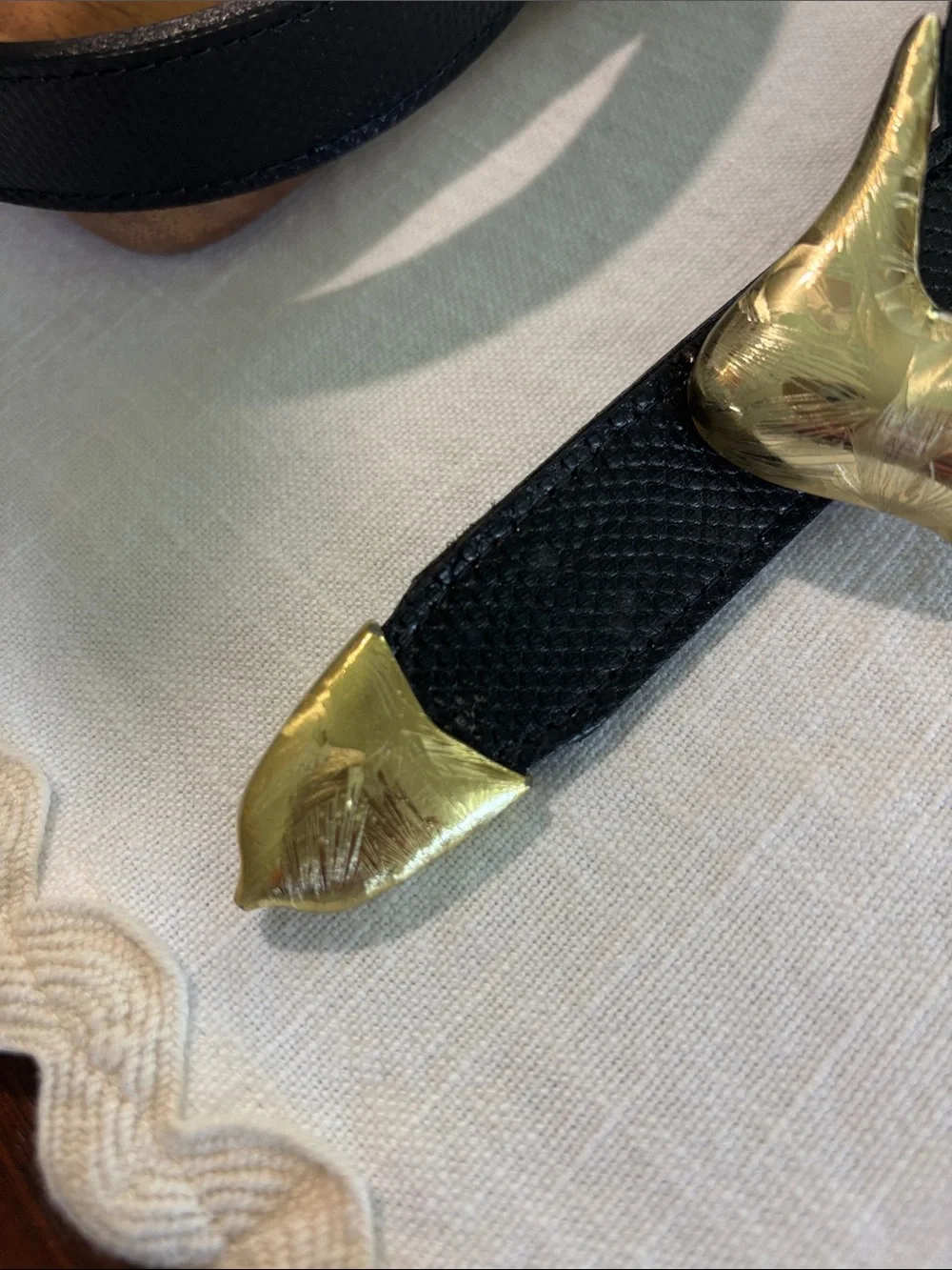 Vintage 80s CIA Accessories black textured leather belt gold hardware size M